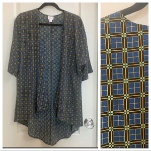 Lularoe Lindsay Plaid Print Kimono Size S